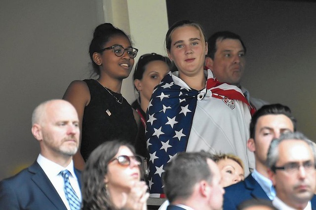 Tình bạn của cháu gái ông Biden với con ông Obama - Ảnh 4.