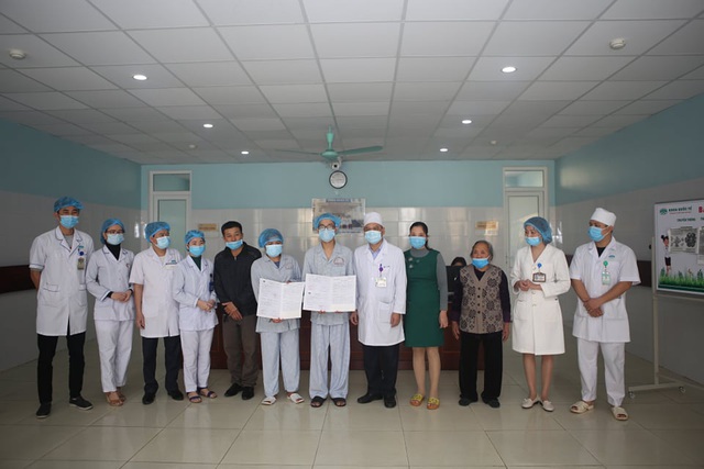 2 ca ghép thận đặc biệt khó được thực hiện thành công cùng lúc tại Bệnh viện Đa khoa tỉnh Thanh Hóa - Ảnh 2.