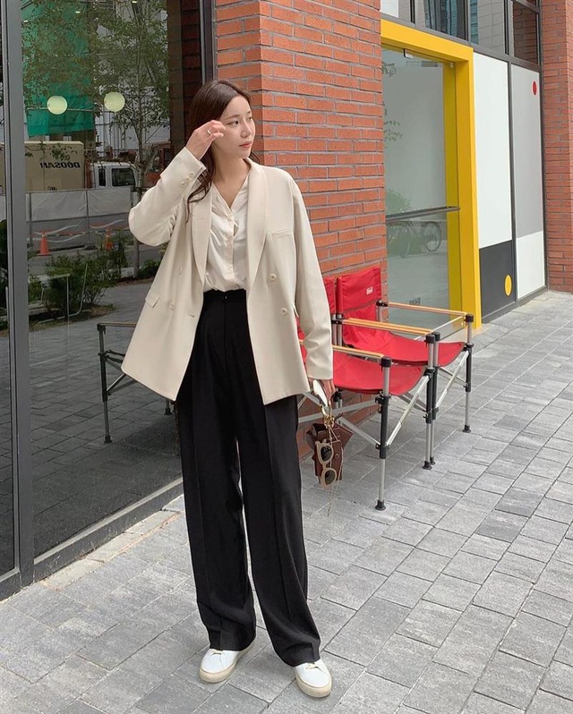 Chọn blazer không khéo có thể biến thành bà cô lỗi thời nhưng bạn mặc 4 kiểu này thì chỉ trẻ xinh, thanh lịch trở lên - Ảnh 5.