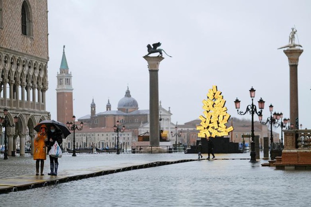 Venice ngập hơn 1 m vì hệ thống chắn lũ không hoạt động - Ảnh 8.