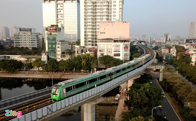 Tàu Cát Linh - Hà Đông chạy gần 300 chuyến trong ngày đầu vận hành thử - Ảnh 2.