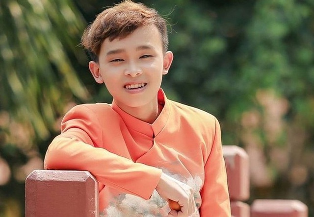 Hồ Văn Cường khó nhận ra ở tuổi 17 sau 4 năm đoạt Vietnam Idol Kids - Ảnh 5.