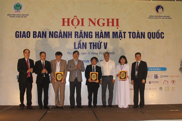 Hội nghị giao ban ng&agrave;nh Răng H&agrave;m Mặt to&agrave;n quốc năm 2020 - Ảnh 3.