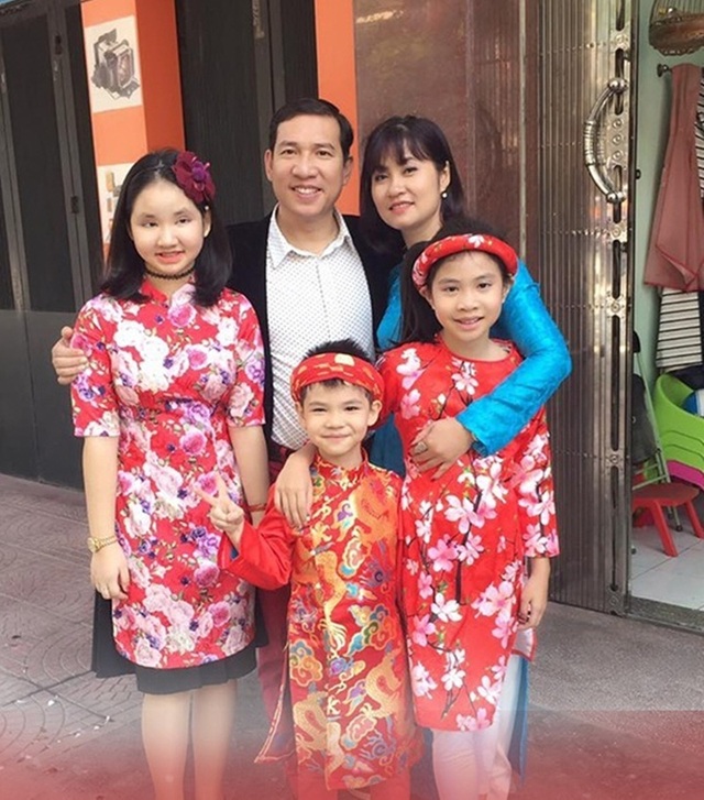 Loạt sao nam Việt lấy vợ kém hàng chục tuổi - Ảnh 13.