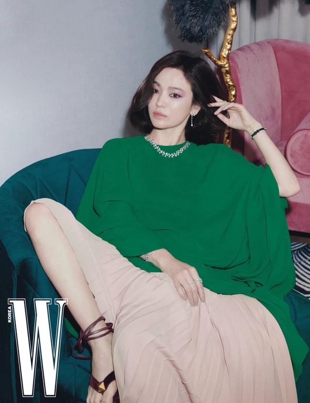 Bài phỏng vấn gây sốt của Song Hye Kyo: Lần đầu công khai nói về cuộc sống hậu ly hôn, dũng cảm nhắc tới tình yêu sau khi Song Joong Ki rời đi  - Ảnh 2.