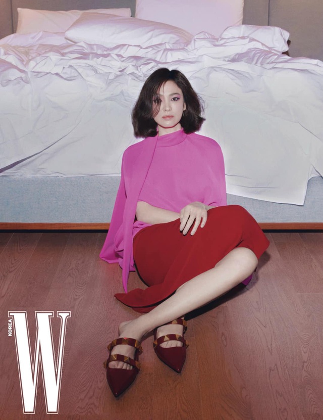 Bài phỏng vấn gây sốt của Song Hye Kyo: Lần đầu công khai nói về cuộc sống hậu ly hôn, dũng cảm nhắc tới tình yêu sau khi Song Joong Ki rời đi  - Ảnh 7.