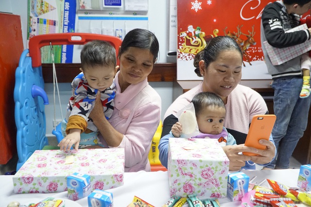 Vui Giáng sinh cùng những “chiến binh” Khoa Gan mật, Bệnh viện Nhi Trung ương - Ảnh 6.