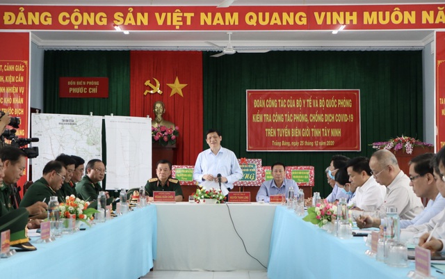 Bộ trưởng Bộ Y tế thăm, kiểm tra công tác phòng chống COVID-19 tại khu vực biên giới tỉnh Tây Ninh - Ảnh 2.