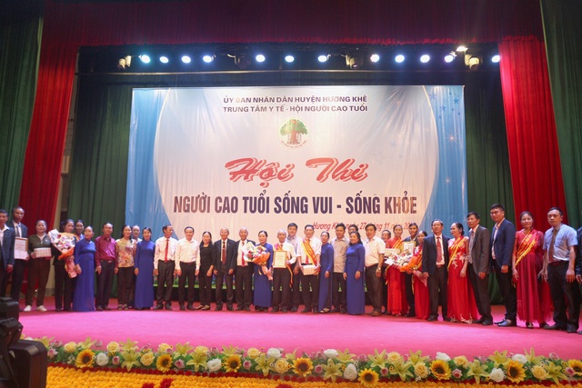 Hương Khê, Hà Tĩnh: Hội thi Người cao tuổi sống vui - sống khỏe năm 2020 - Ảnh 5.
