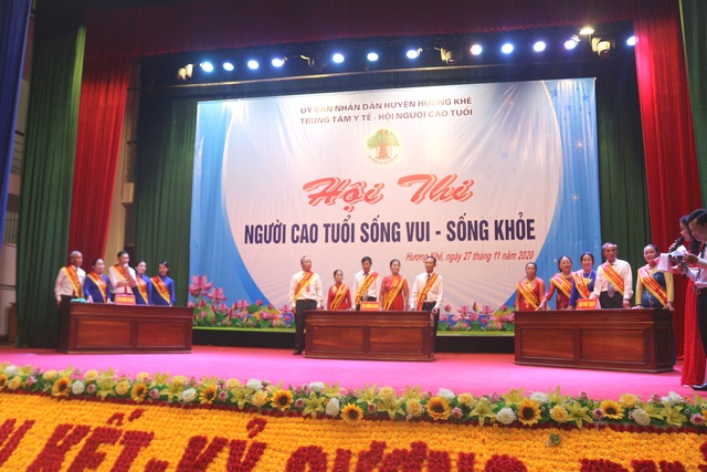 Hương Khê, Hà Tĩnh: Hội thi Người cao tuổi sống vui - sống khỏe năm 2020 - Ảnh 2.