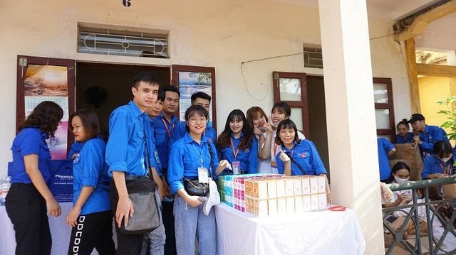 Nhà thuốc DUO care cùng thành đoàn Hà Nội & trường đại học Đại Nam tài trợ chương trình khám chữa bệnh miễn phí - Ảnh 3.