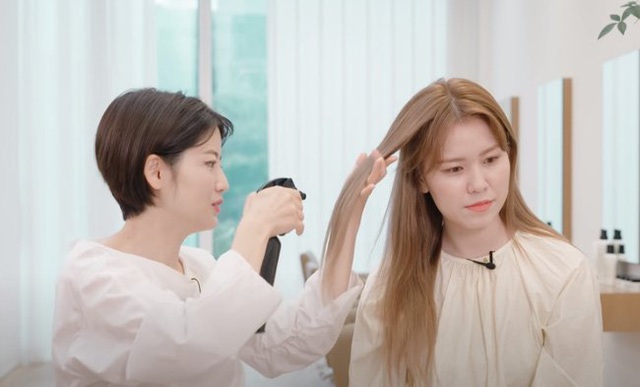 Hairstylist hàng đầu Hàn Quốc chỉ ra lỗi sai cơ bản khi dùng dầu xả khiến tóc nhanh bết và chẳng cải thiện nhiều - Ảnh 2.