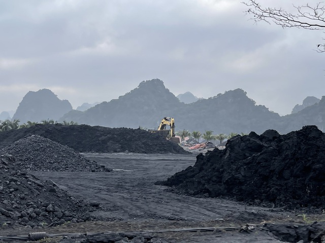 Quảng Ninh: Những bãi cảng, bến phải giải quyết bã sàng, than tồn trước 31/12/2020 - Ảnh 3.