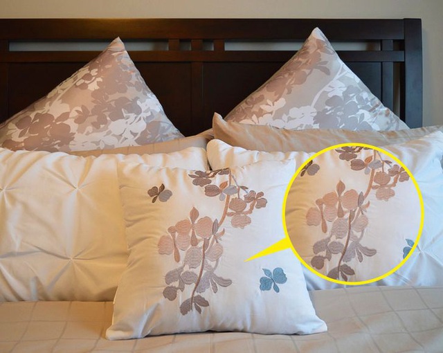 12 sai lầm phổ biến trong trang trí phòng ngủ khiến không gian nghỉ ngơi của bạn trở nên tẻ nhạt - Ảnh 10.