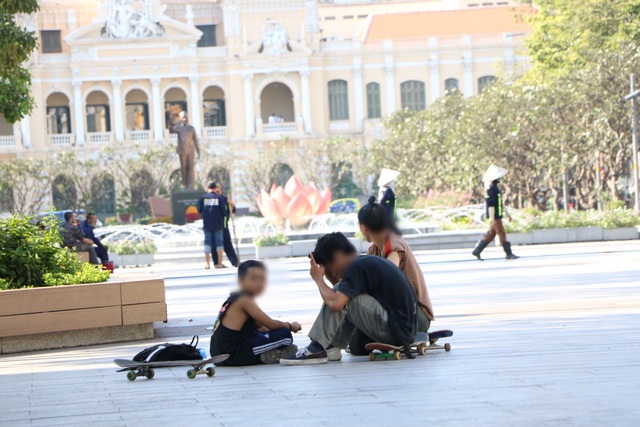 Thủ tướng yêu cầu thực hiện tốt Thông điệp 5K, người Sài Gòn vẫn bình chân như vại - Ảnh 5.