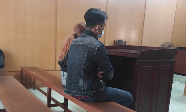 Nhờ người đ&aacute;nh t&igrave;nh nh&acirc;n tơi tả để tho&aacute;t khỏi mối quan hệ ngo&agrave;i luồng - Ảnh 1.