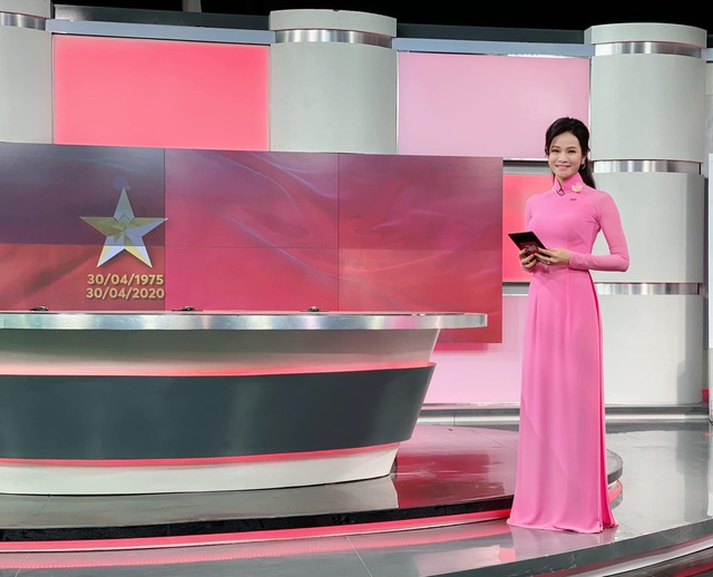 Á hậu Thụy Vân khoe trọn vóc dáng gợi cảm mà nữ tính trong tà áo dài của NTK Vũ Thu Trang - Ảnh 20.