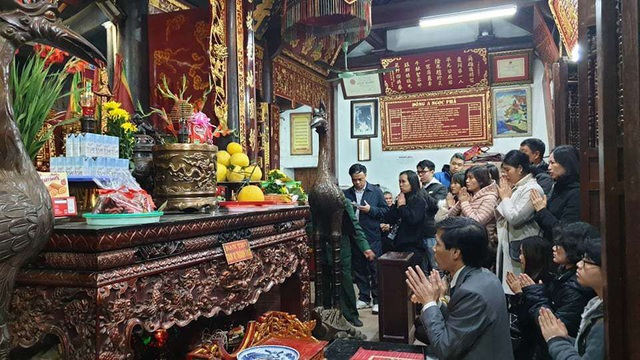 Lo ngại dịch bệnh virus corona lây lan, Nam Định dừng tổ chức Lễ hội khai ấn đền Trần - Ảnh 4.
