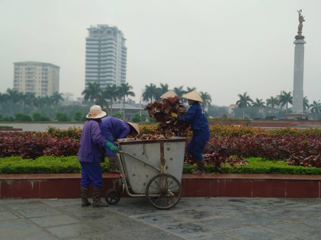 Phòng chống virus corona xâm nhập Việt Nam, nhiều khu vui chơi ở Hà Nội vắng hẳn dịp cuối tuần - Ảnh 8.
