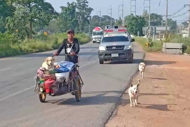 Ôm tro cốt vợ rong ruổi 3 năm trời - Ảnh 2. Ôm tro cốt vợ rong ruổi 3 năm trời - Ảnh 2.