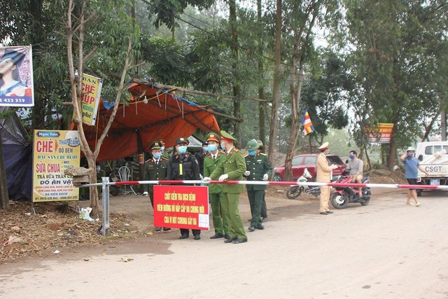 Xã Sơn Lôi đang được phong tỏa như thế nào để chống dịch COVID-19? - Ảnh 2.