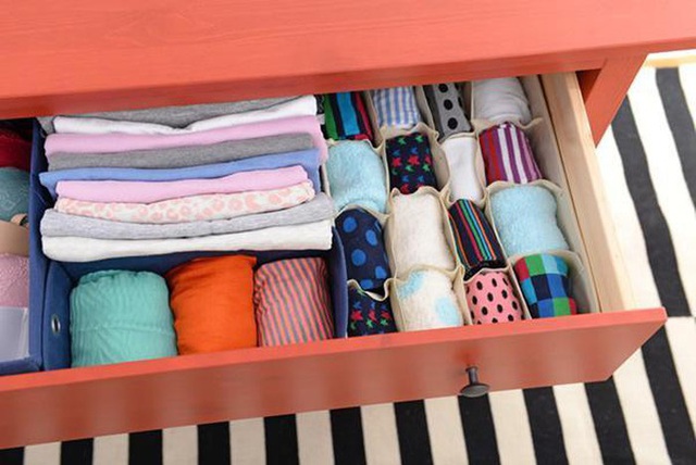 6 lỗi sai mà ai cũng làm khi cất quần áo vào tủ - Ảnh 2.