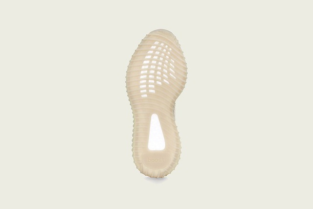 3 mẫu giày Yeezy mới ra mắt vào thứ bảy, dân tình chê phối màu xấu - Ảnh 4.