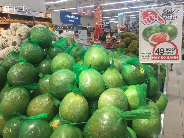 Giá hoa quả trong siêu thị giảm 1/3 so với thời điểm trước Tết, dưa hấu còn 6.700 đồng/kg - Ảnh 10.