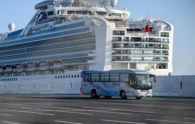 Tàu Diamond Princess thêm hành khách tử vong - Ảnh 1.