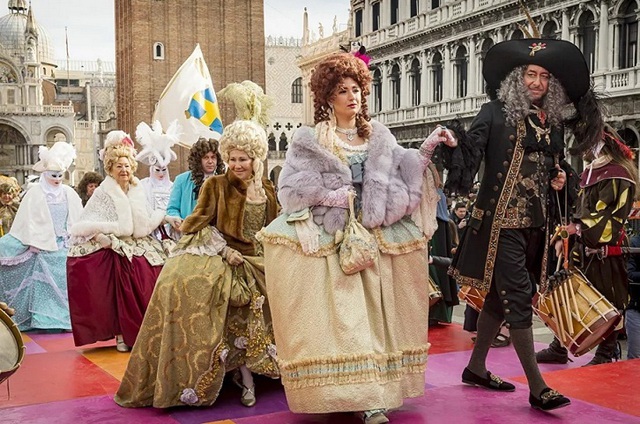 Những kiểu hóa trang bắt mắt trong lễ hội nổi tiếng ở Italia - Ảnh 8.