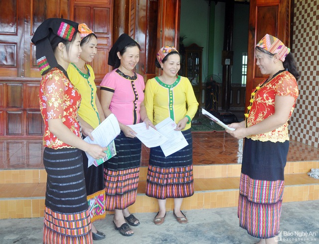 Những người thầm lặng nơi bản xa, “ăn cơm nhà, vác tù và hàng tổng” - Ảnh 3.