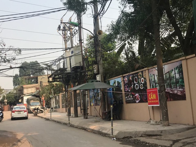Bãi tập kết rác khổng lồ giữa phố An Dương (Tây Hồ-Hà Nội): Dân nóng ruột lo dịch bệnh, chính quyền không có phương án giải quyết - Ảnh 6.