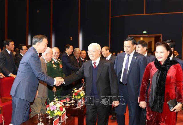 Mít tinh trọng thể kỷ niệm 90 năm Ngày thành lập Đảng Cộng sản Việt Nam - Ảnh 3.