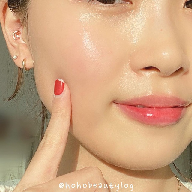 Luyện xong bí kíp makeup tự nhiên này, dễ là nhiều người sẽ tin bạn ngủ dậy đã đẹp sẵn - Ảnh 1. Luyện xong bí kíp makeup tự nhiên này, dễ là nhiều người sẽ tin bạn ngủ dậy đã đẹp sẵn - Ảnh 1.