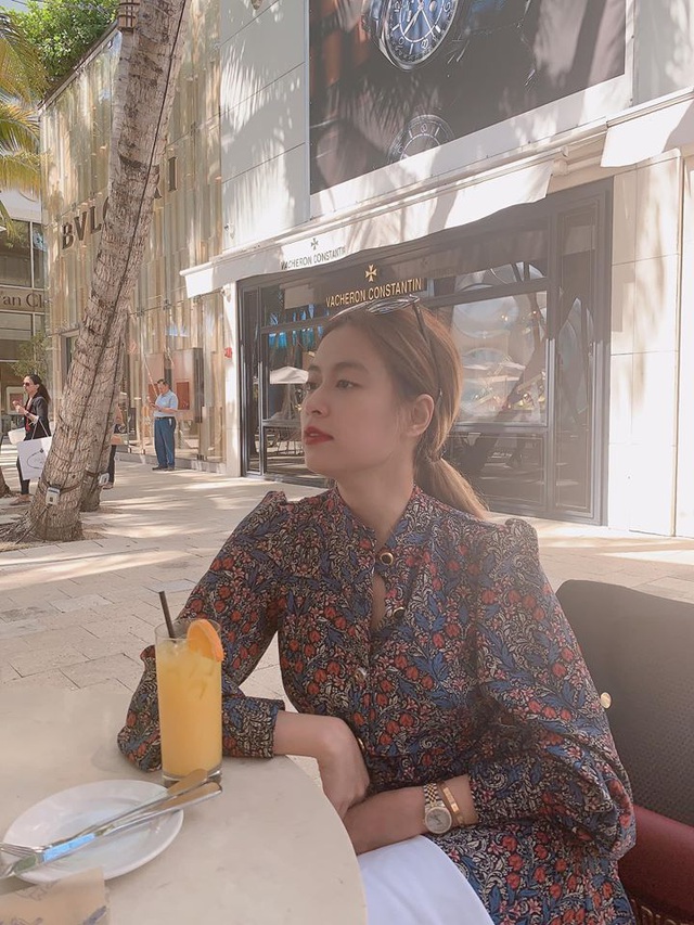 Hoàng Thùy Linh khoe street style nhưng dân tình chỉ chú ý vào chiếc kính râm thấp thoáng bóng hình Gil Lê - Ảnh 2. Hoàng Thùy Linh khoe street style nhưng dân tình chỉ chú ý vào chiếc kính râm thấp thoáng bóng hình Gil Lê - Ảnh 2.