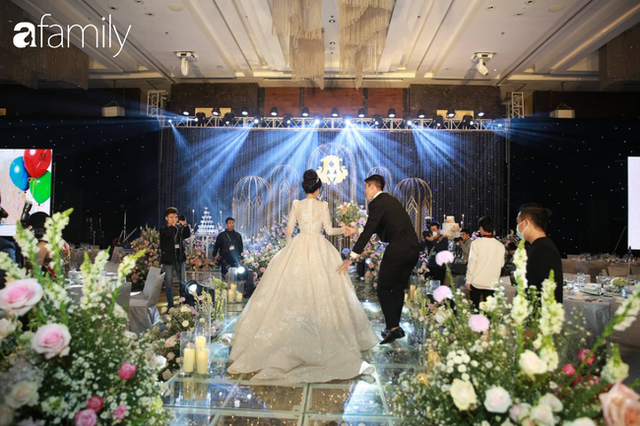 Lễ cưới hoành tráng của Duy Mạnh - Quỳnh Anh: Cô dâu Quỳnh Anh khóc nghẹn ngào khi được bố trao tay cho chú rể, phần lễ được bảo mật tuyệt đối - Ảnh 24.
