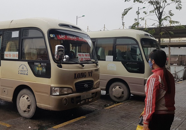 Người Hà Nội bình tĩnh, bến xe vắng tanh vì hết cảnh đổ xô về quê - Ảnh 8.