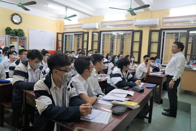 Hải Phòng tổ chức cho học sinh học qua truyền hình trong đợt nghỉ phòng chống dịch COVID-19 - Ảnh 2.