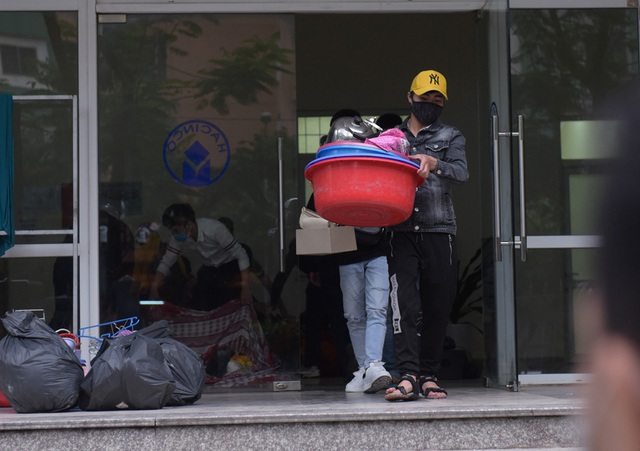 Sinh viên Hà Nội nhường ký túc xá cho 4.800 người trở về từ vùng dịch - Ảnh 7.