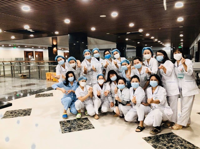 Bệnh viện Bạch Mai: Chúng tôi không đơn độc trên mặt trận chống dịch COVID-19 - Ảnh 3.