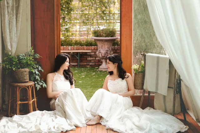 Đám cưới đẹp như mơ của đôi đồng tính nữ Hàn Quốc - Ảnh 3.