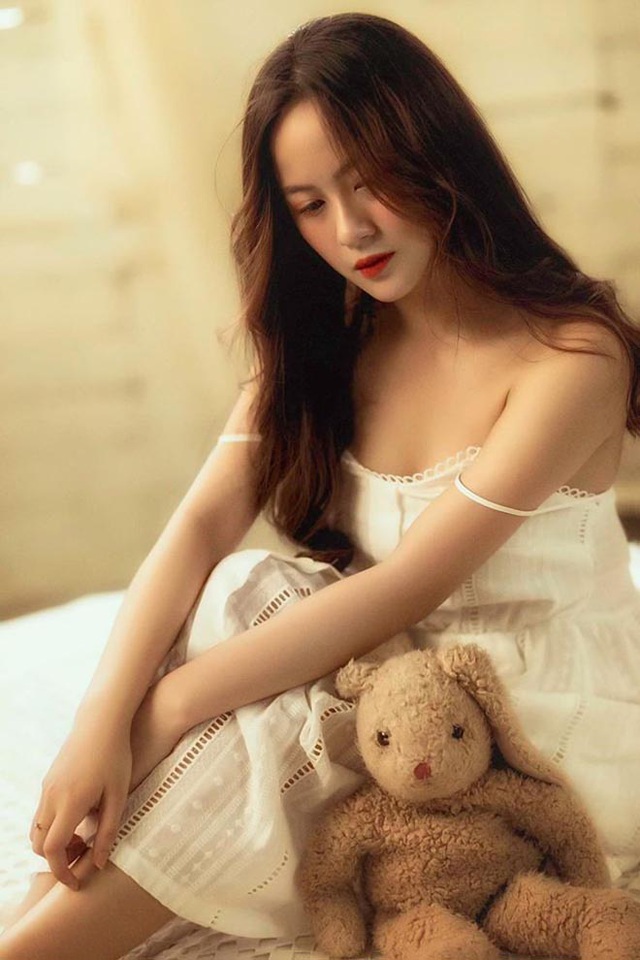 Sự lột xác nóng bỏng của cô bé 13 tuổi đóng phim thiếu nhi dài nhất Việt Nam - Ảnh 4. Sự lột xác nóng bỏng của cô bé 13 tuổi đóng phim thiếu nhi dài nhất Việt Nam - Ảnh 4.