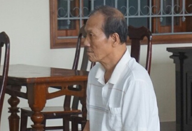 Ông lão 78 tuổi hiếp dâm bé gái lĩnh 20 năm tù - Ảnh 1.