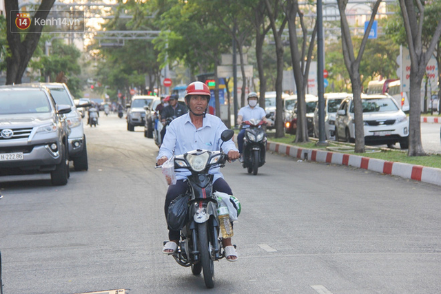 Đằng sau câu chuyện người đàn ông nghèo bật khóc khi bị CSGT tịch thu xích lô - Ảnh 9.