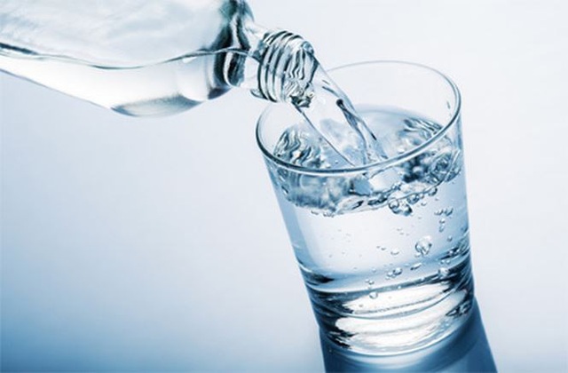 Nước không chỉ để uống, nó còn có nhưng lợi ích khiến bạn hoàn toàn bất ngờ - Ảnh 1.