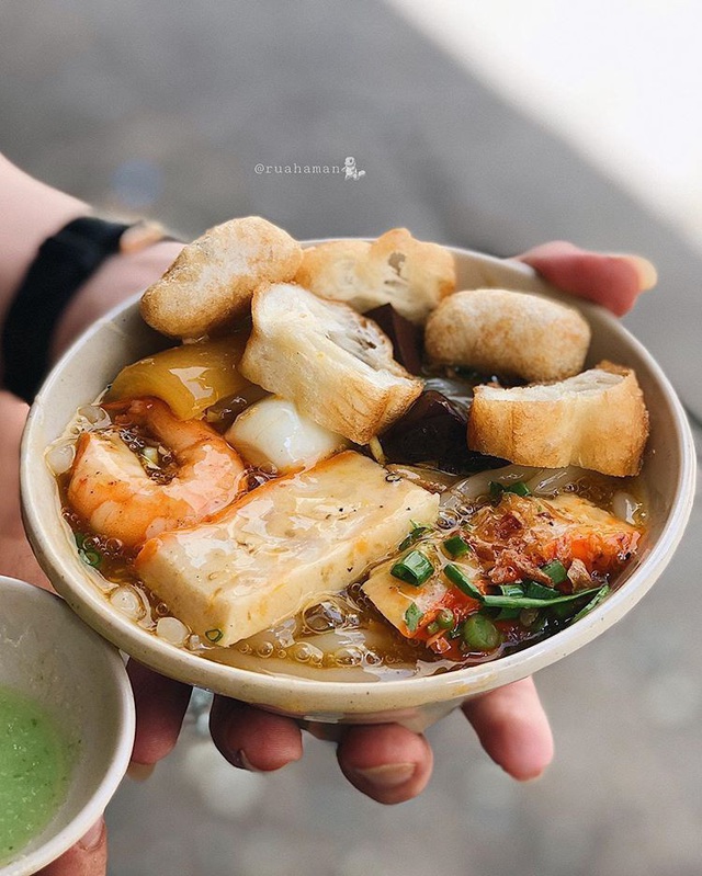 Bánh canh cua ăn nguyên nồi ở TP.HCM - Ảnh 7.