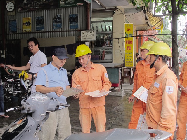 Bộ Công thương trình phương án giảm giá điện trong 3 tháng - Ảnh 1.