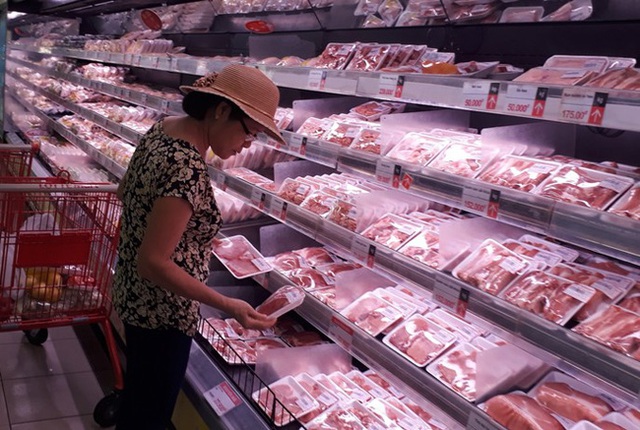 Thịt lợn ở siêu thị giảm giá sâu hỗ trợ người dân dịch COVID-19, sườn non giảm đến 42.000 đồng/kg - Ảnh 3.