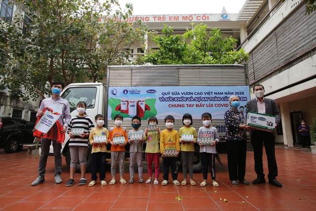 “Quỹ sữa vươn cao Việt Nam” – chính lúc này, trẻ em khó khăn đang cần chúng ta nhất - Ảnh 2.