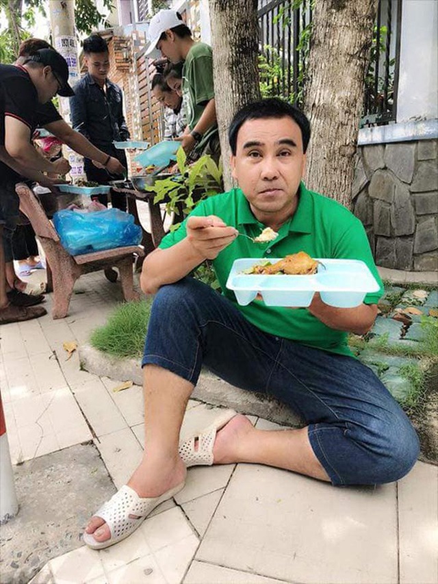  Bữa sáng đạm bạc và sở thích ăn uống của MC giàu nhất Việt Nam Quyền Linh - Ảnh 6.